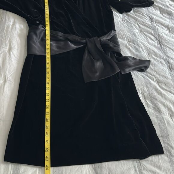 VTG 80s Liz Claiborne Black Velvet Dress Size 4 Faux Wrap Silk Bow Dark Academia - Picture 13 of 13